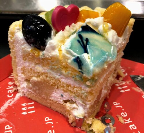 Cake.jpで購入したケーキ 断面